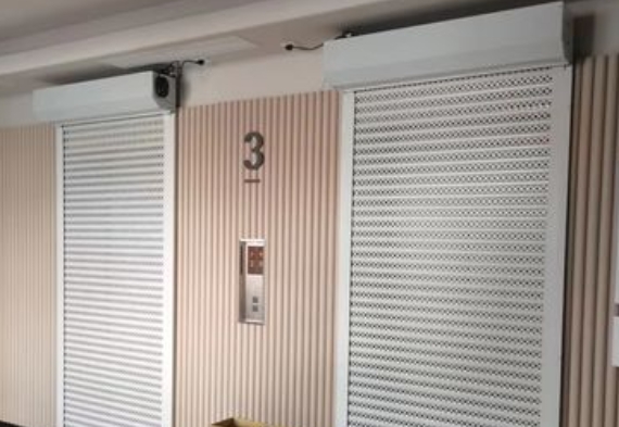 电梯门口可以用卷帘门吗